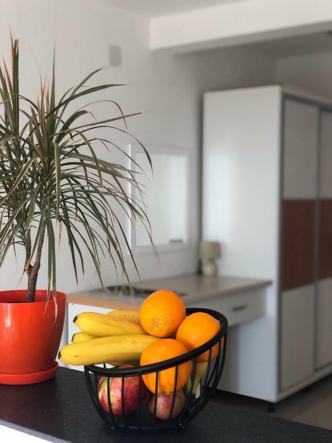 Apartmani Dini Улцинь Экстерьер фото