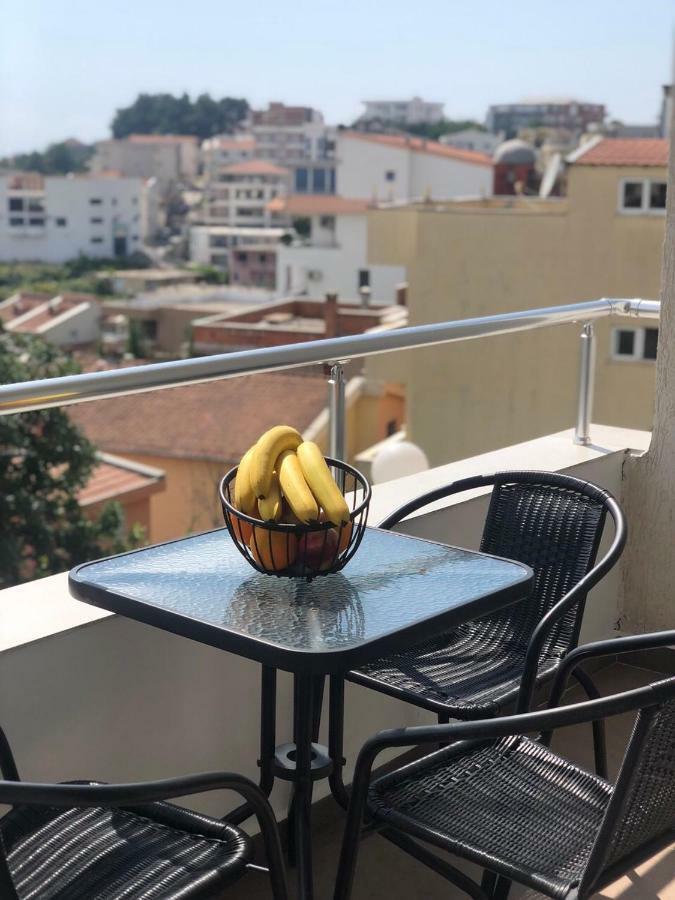 Apartmani Dini Улцинь Экстерьер фото