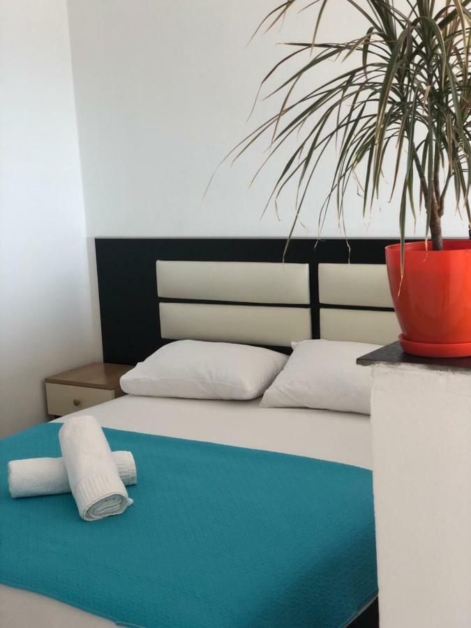 Apartmani Dini Улцинь Экстерьер фото