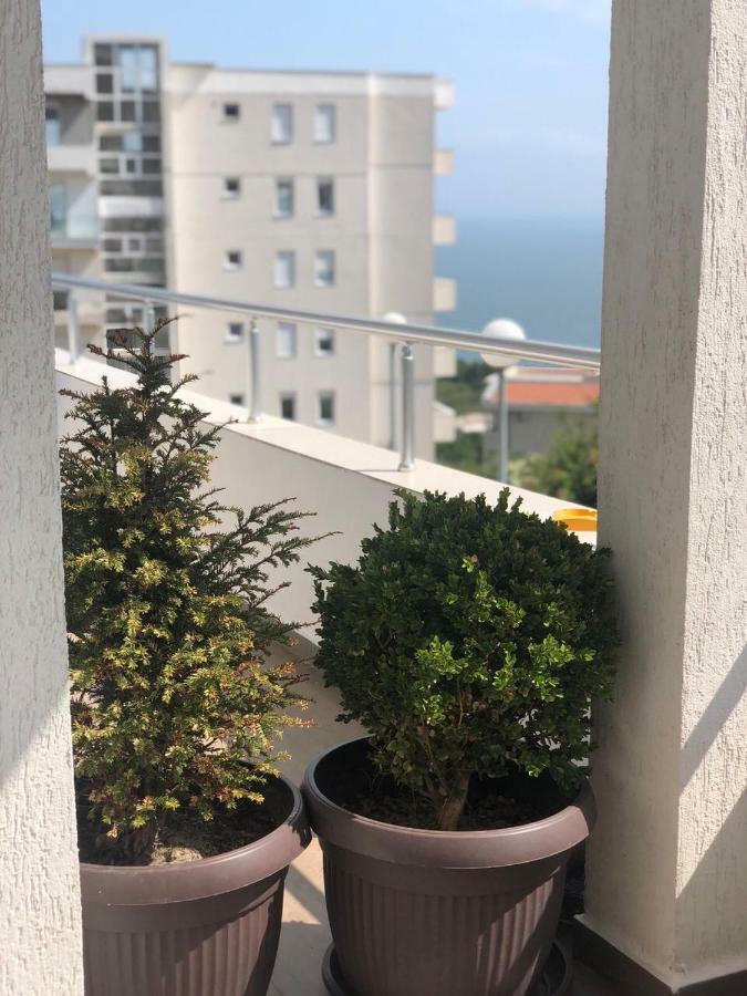 Apartmani Dini Улцинь Экстерьер фото