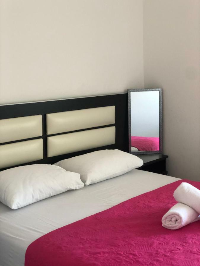 Apartmani Dini Улцинь Экстерьер фото
