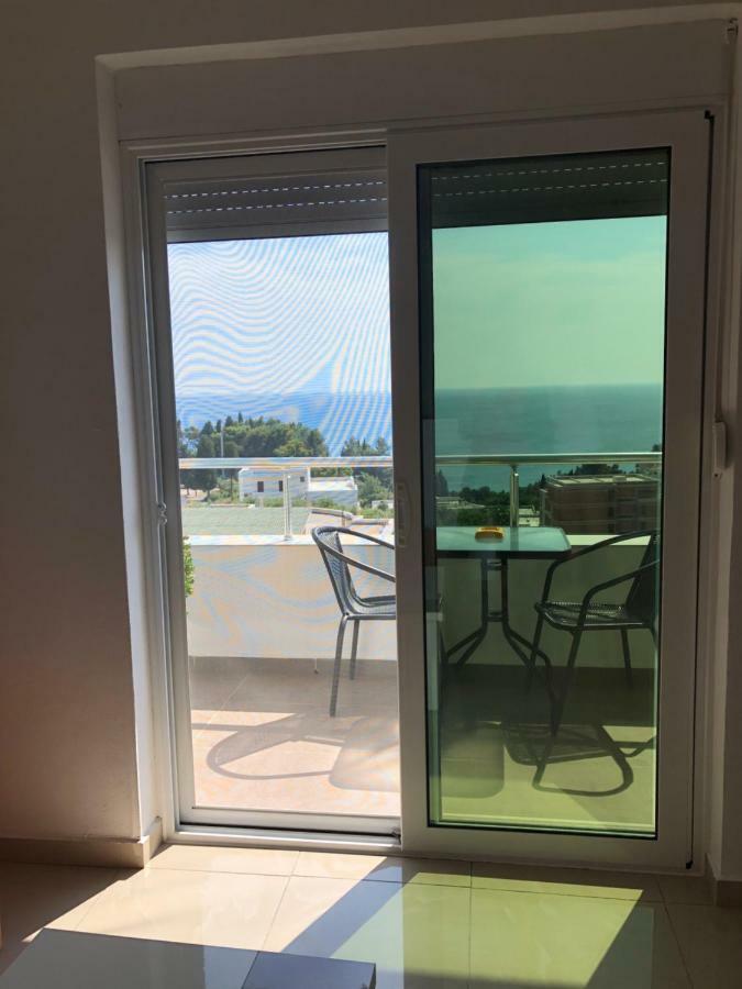 Apartmani Dini Улцинь Экстерьер фото
