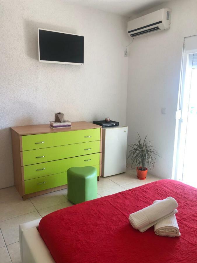 Apartmani Dini Улцинь Экстерьер фото