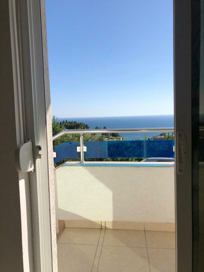 Apartmani Dini Улцинь Экстерьер фото